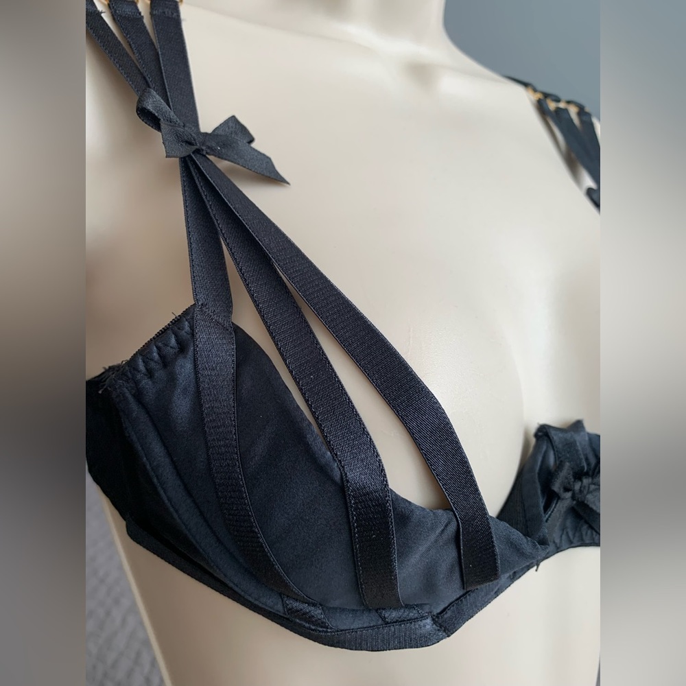agent provocateur. black bra 34B